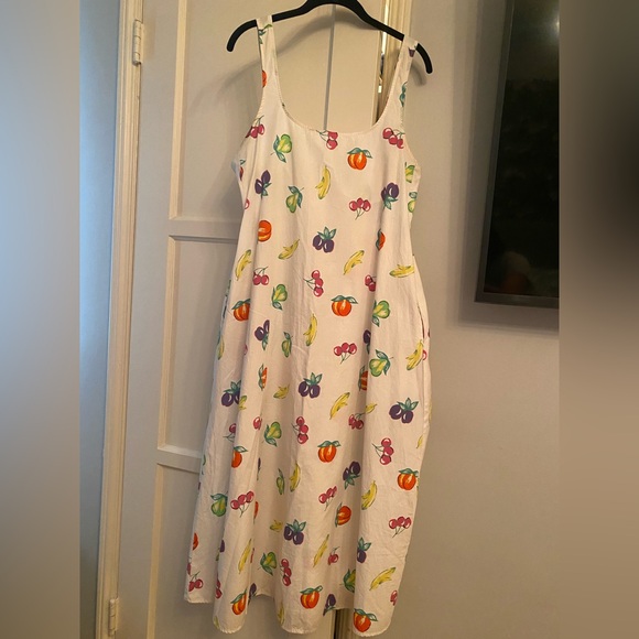 American Vintage Dresses & Skirts - American Vintage White Fruit-Print Sundress with Multicolor Fruit